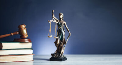 Adwokat, prawnik i radca prawny - czym różnią się te zawody?